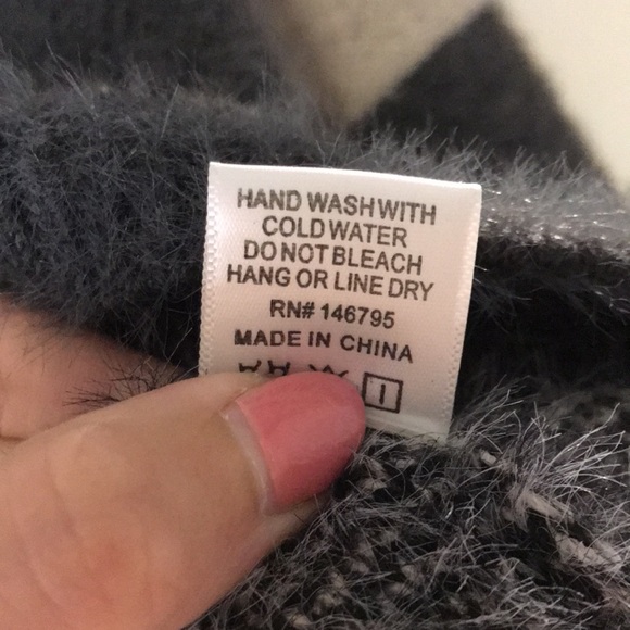 4SI3NNA Sweater - Picture 4 of 5